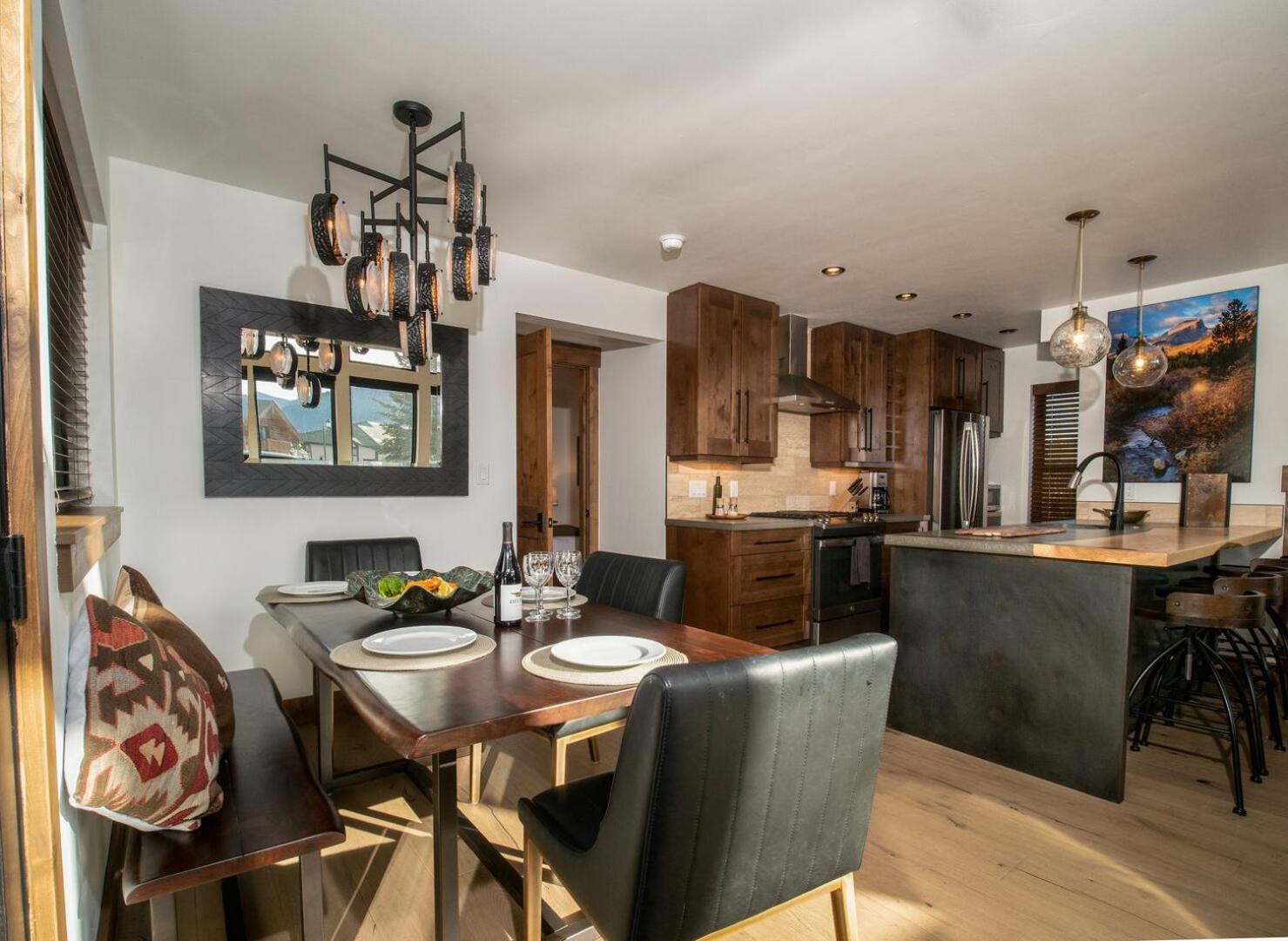 Chic Retreat Indoor Outdoor Fireplace, Private Jacuzzi, Great Location! Estes Park Habitación foto
